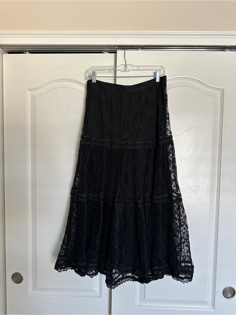 Lacey Midi Skirt Black Size 8
